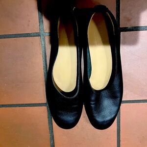 Everlane ballet flats (size 7)